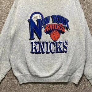 Women's New York Knicks Logo Crewneck